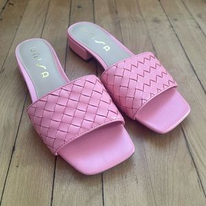 Unisa Slide Sandals